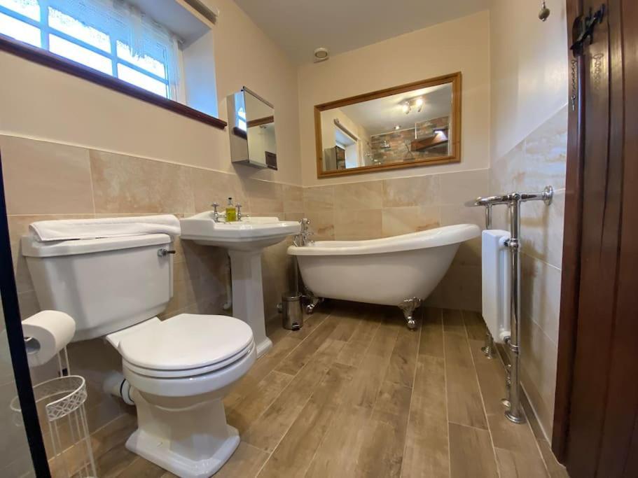 Eco-Friendly Dorset Cottage With Spa Set In Heart Of Countryside Sydling St Nicholas 外观 照片